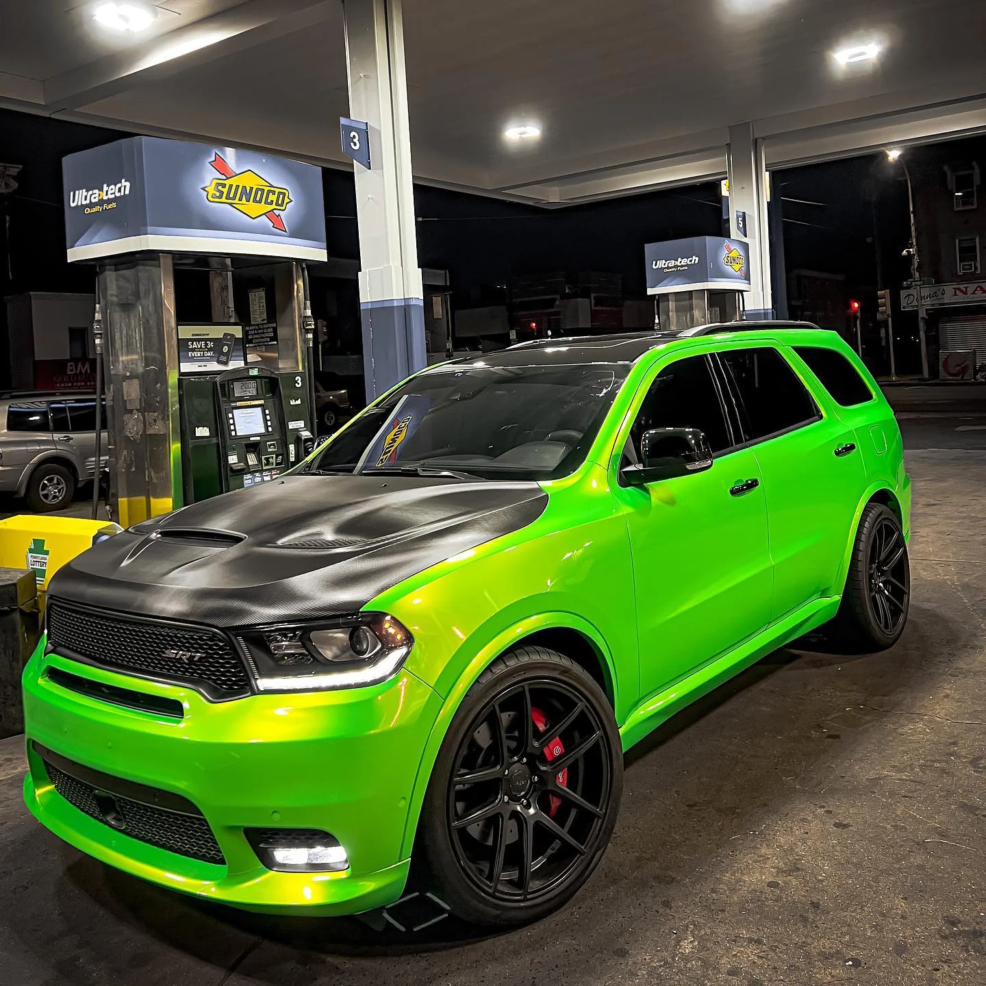 Candy Metallic Neon Green vinyl wrap - Image 9
