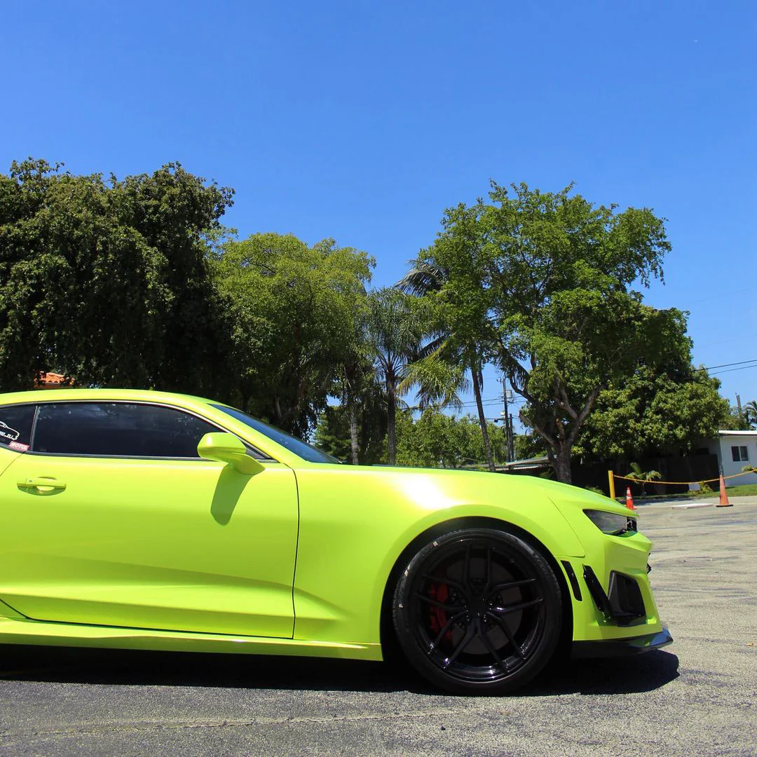 Candy Metallic Neon Yellow Vinyl Wrap - Image 5