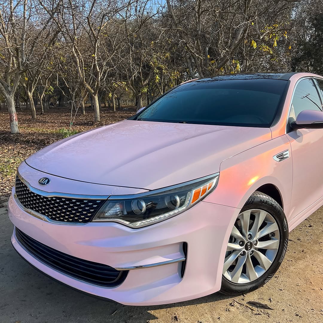 Candy Metallic Pink White Vinyl Wrap - Image 4