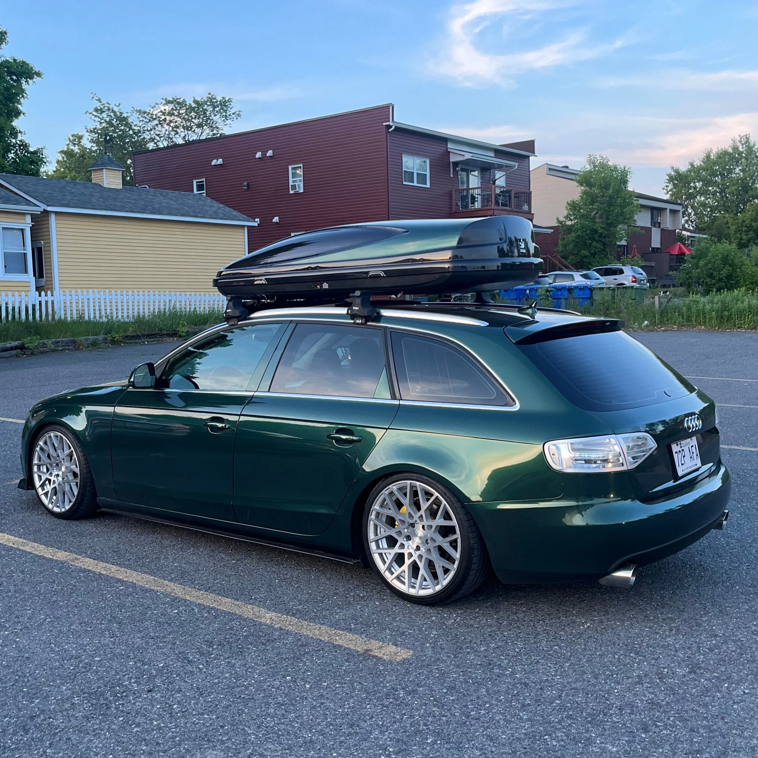 Glossy Metallic Gotland Green Vinyl Wrap - Image 5