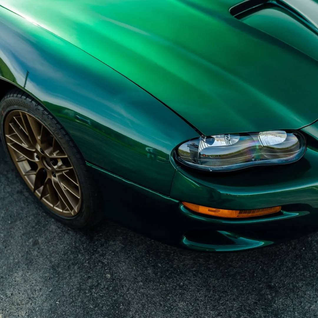 Glossy Metallic La Salle Green Vinyl Wrap - Image 4