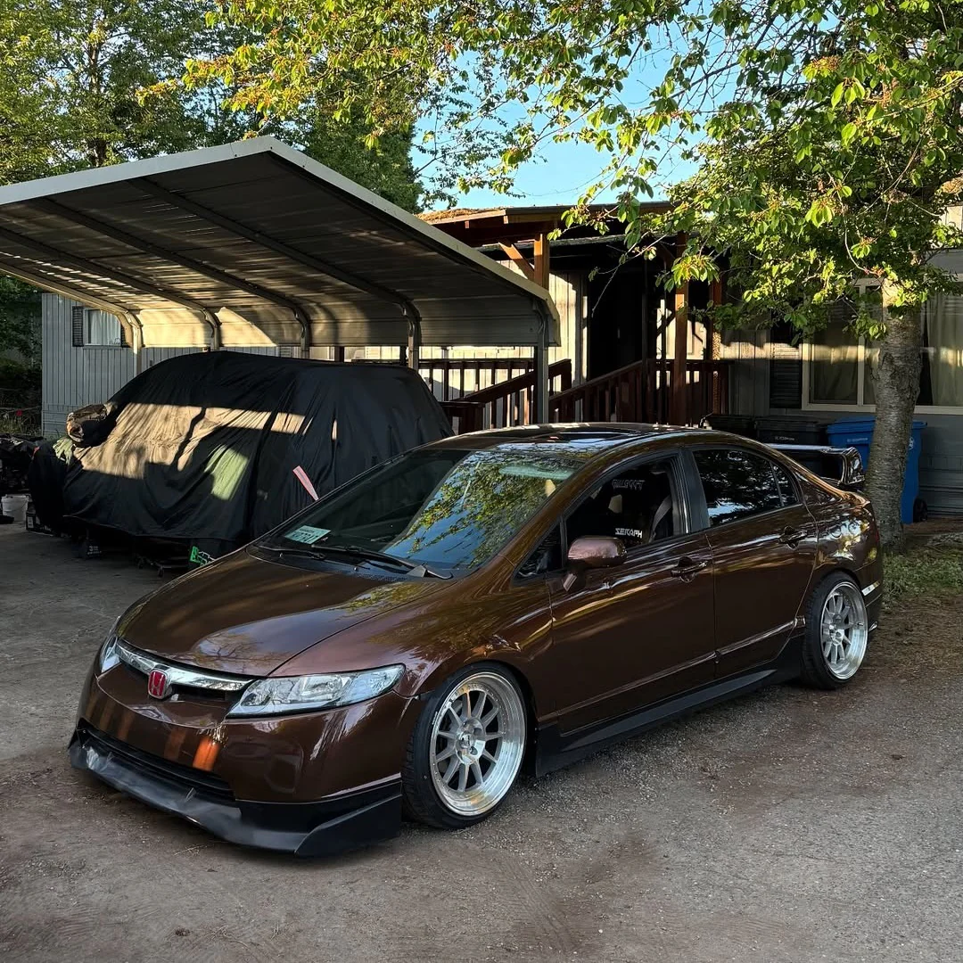 Glossy Metallic Mocha Brown Vinyl Wrap - Image 6