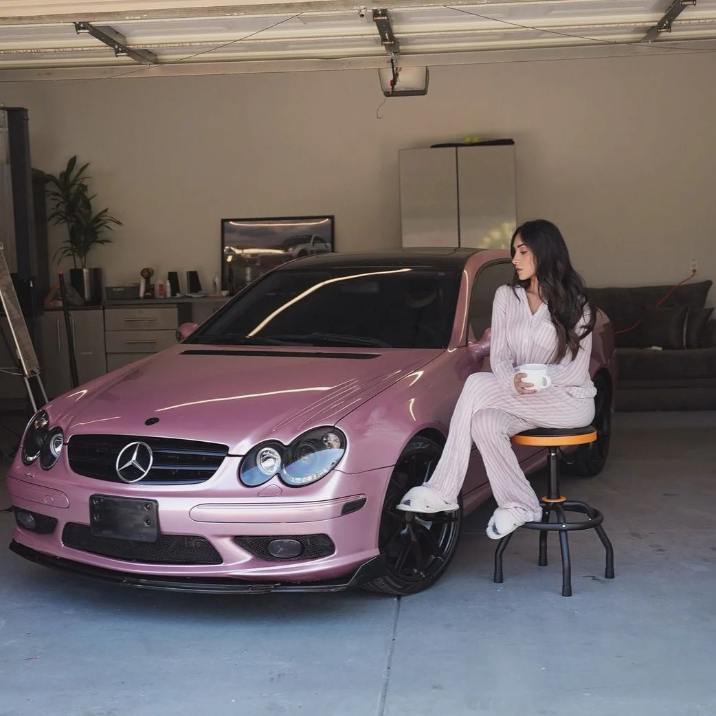 Glossy Metallic Passion Pink Vinyl Wrap - Image 2
