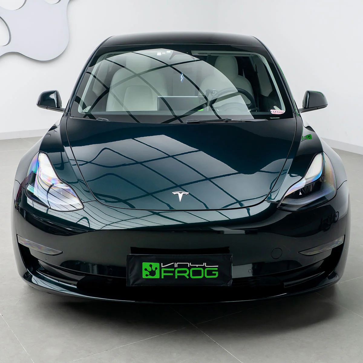 Glossy Metallic Royal Green Vinyl Wrap - Image 3