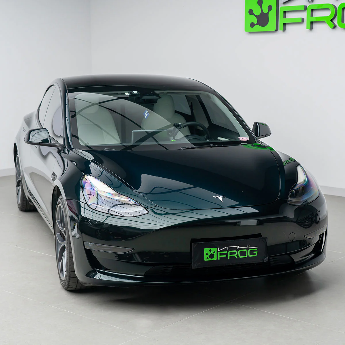 Glossy Metallic Royal Green Vinyl Wrap - Image 5