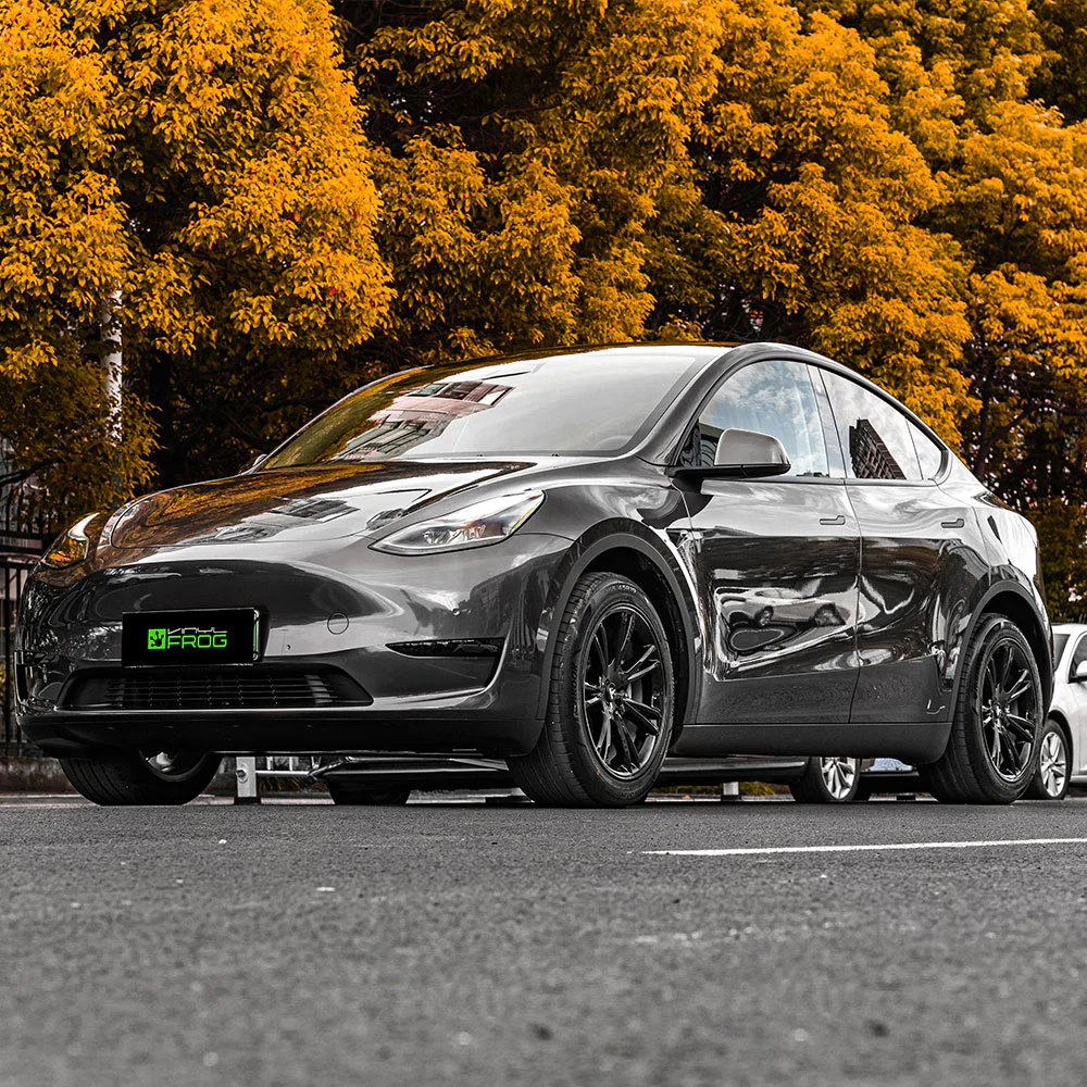 Glossy Metallic Silver Gray Vinyl Wrap - Image 2