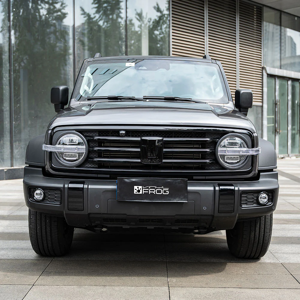 Glossy Metallic Stone Gray Vinyl Wrap - Image 3