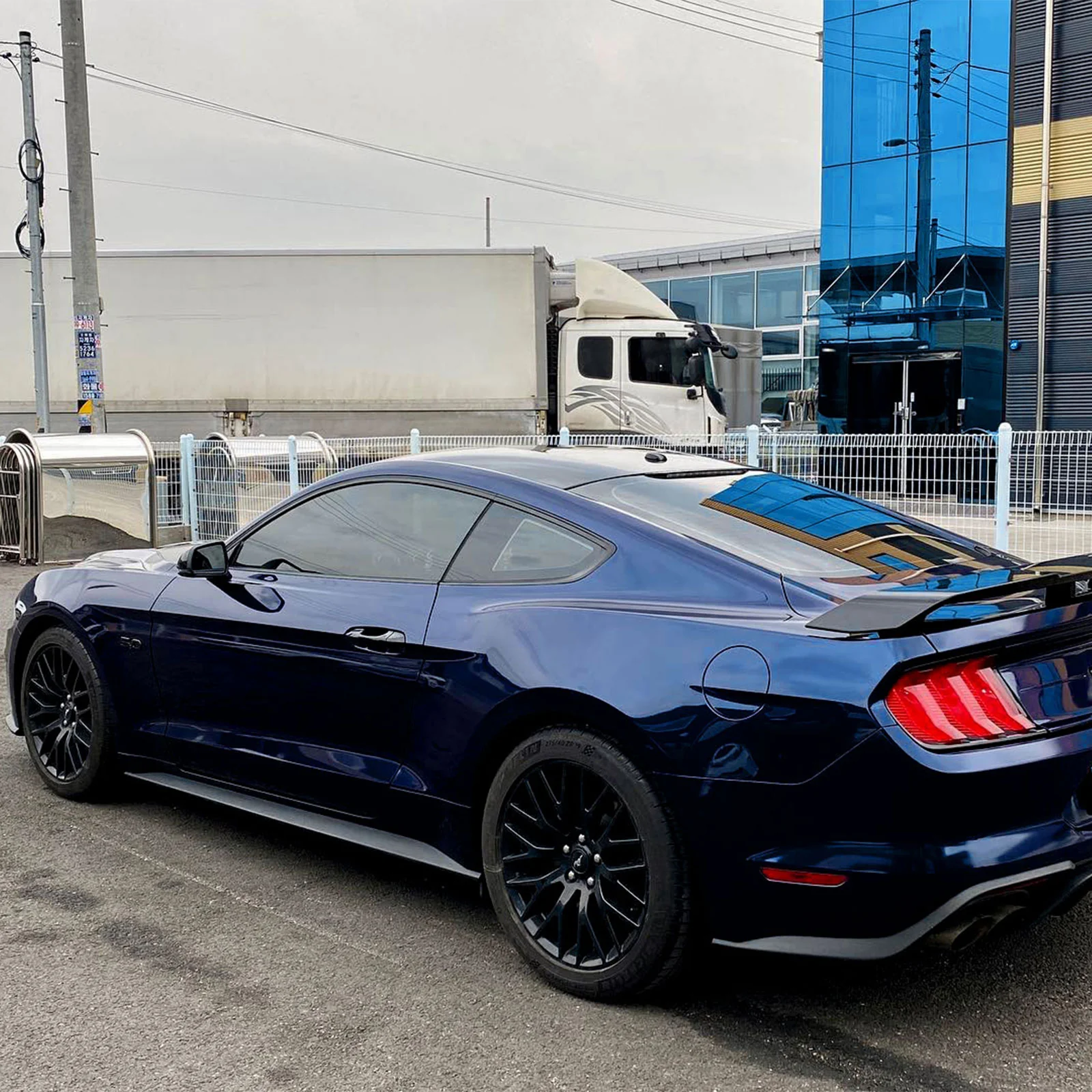 Glossy Metallic Tanzanite Blue Color PPF (Paint Protection Film) - Image 5