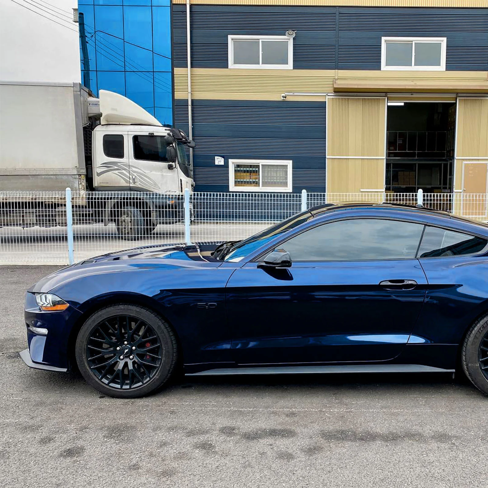 Glossy Metallic Tanzanite Blue Color PPF (Paint Protection Film) - Image 6