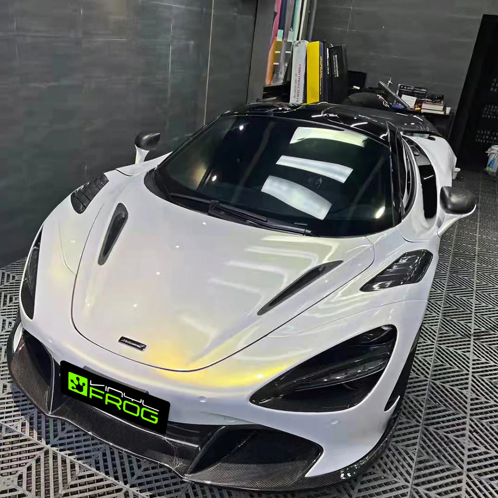 Glossy White Gold Vinyl Wrap - Image 4