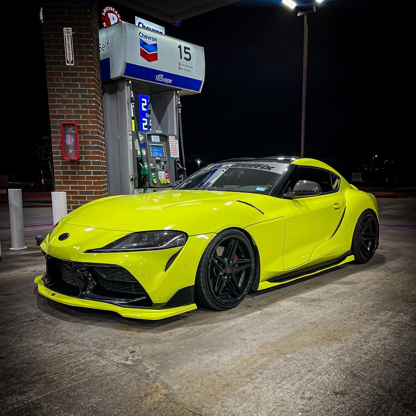 High Glossy Chartreuse Yellow Vinyl Wrap - Image 2