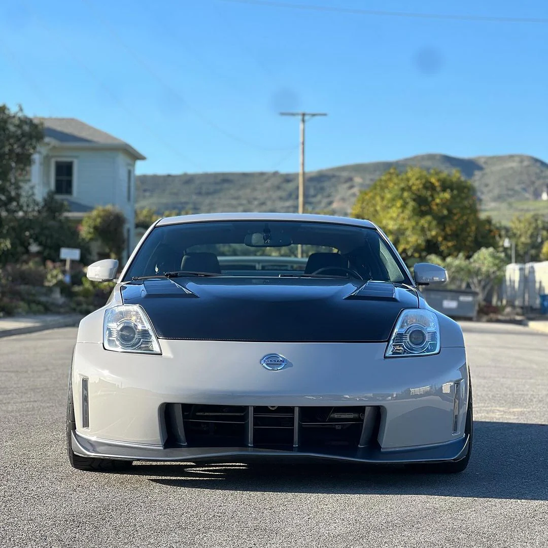 High Glossy Gainsboro Gray Vinyl Wrap - Image 7