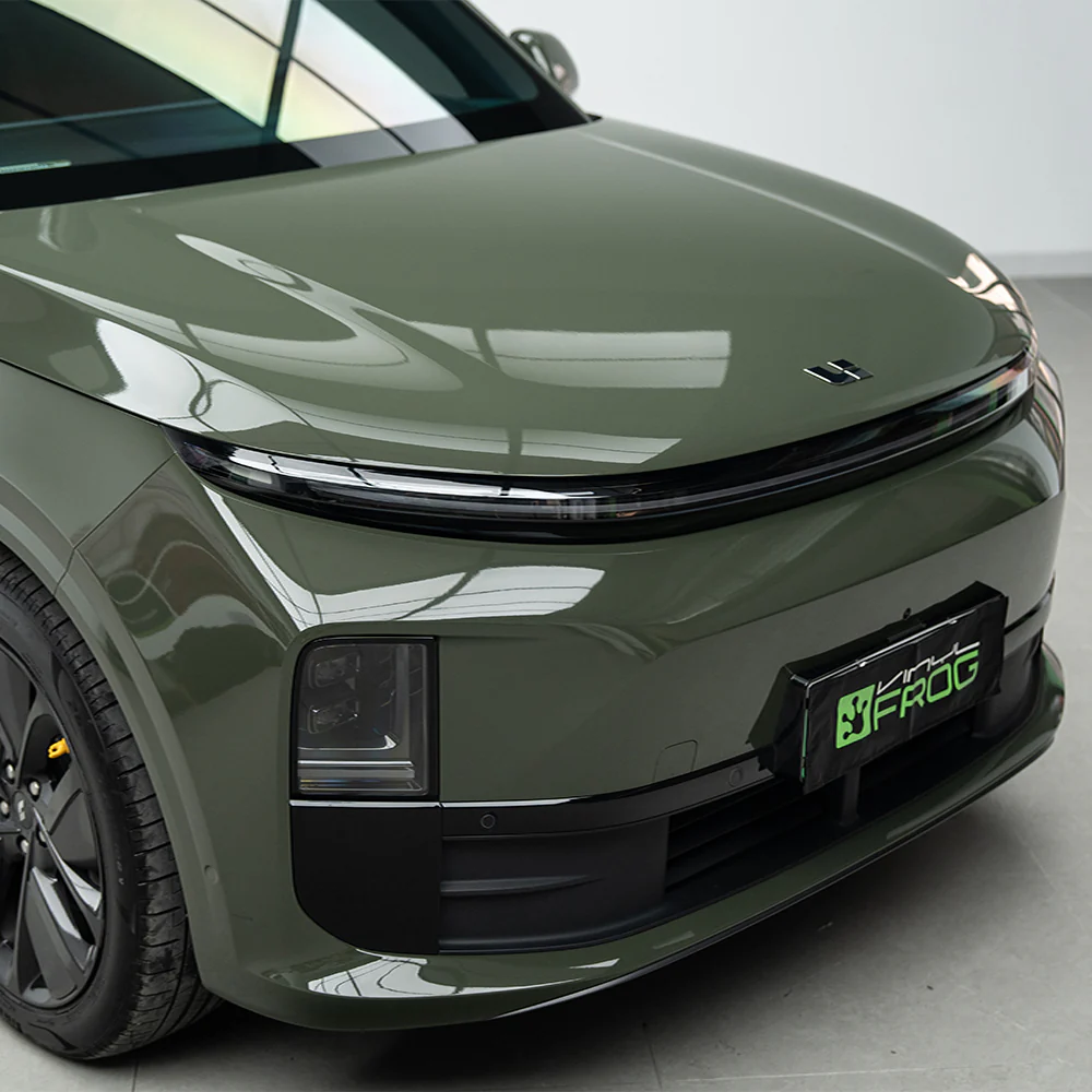 High Glossy Rifle Green Vinyl Wrap - Image 2