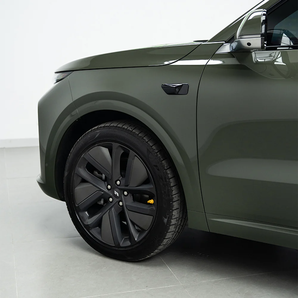 High Glossy Rifle Green Vinyl Wrap - Image 8