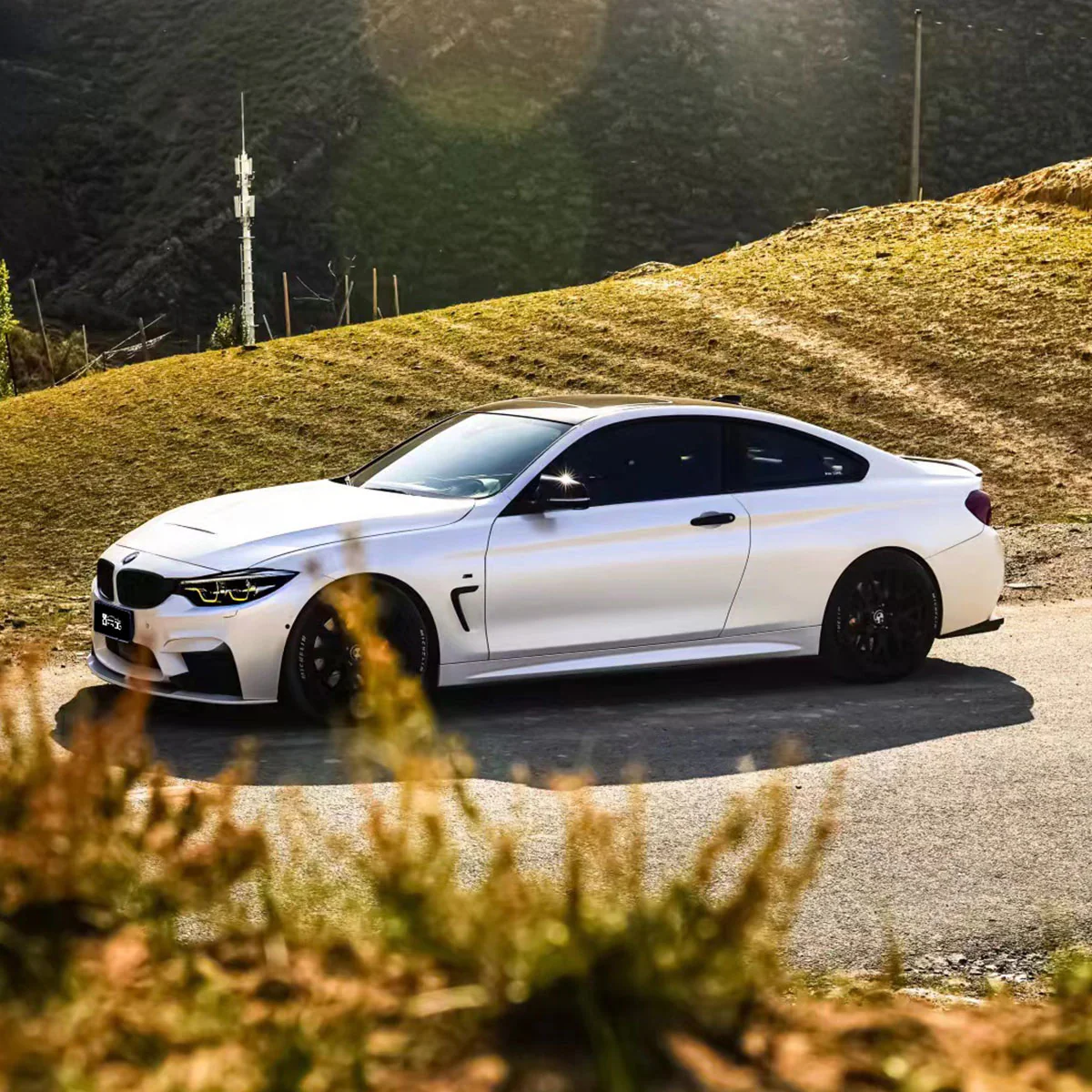 Matte Metallic Pearl White Vinyl Wrap - Image 3