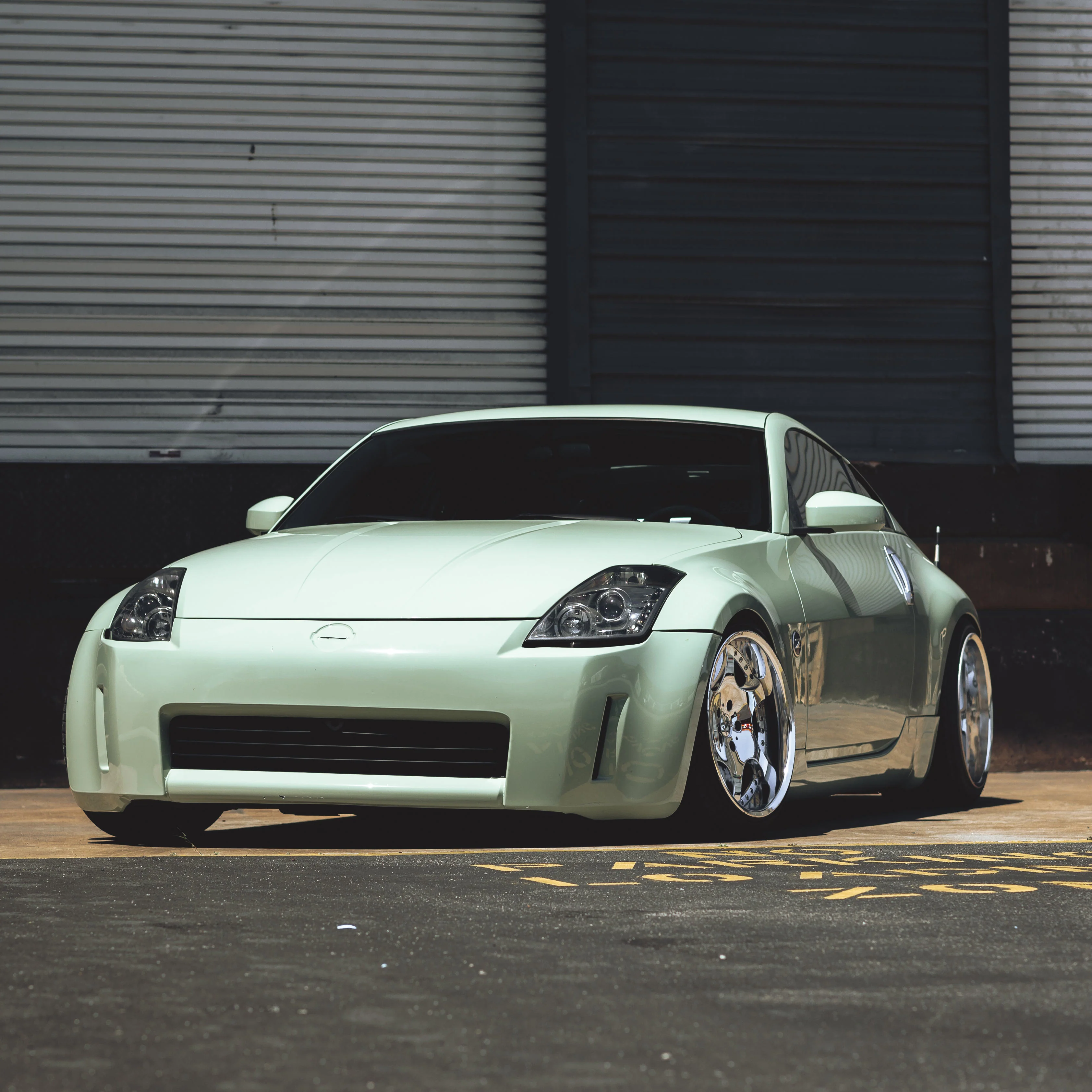 Super Glossy Pistachio Green Vinyl Wrap - Image 4