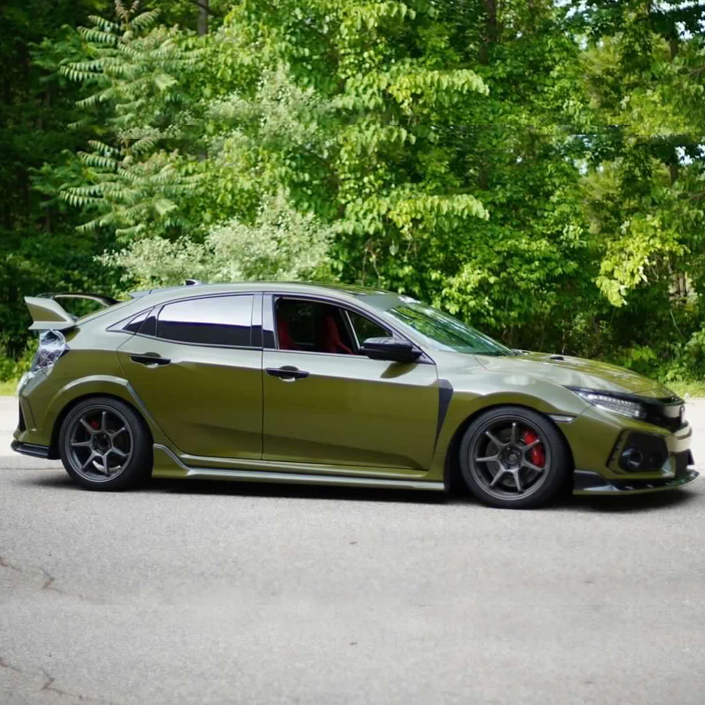 Super Glossy Reseda Green Vinyl Wrap - Image 4