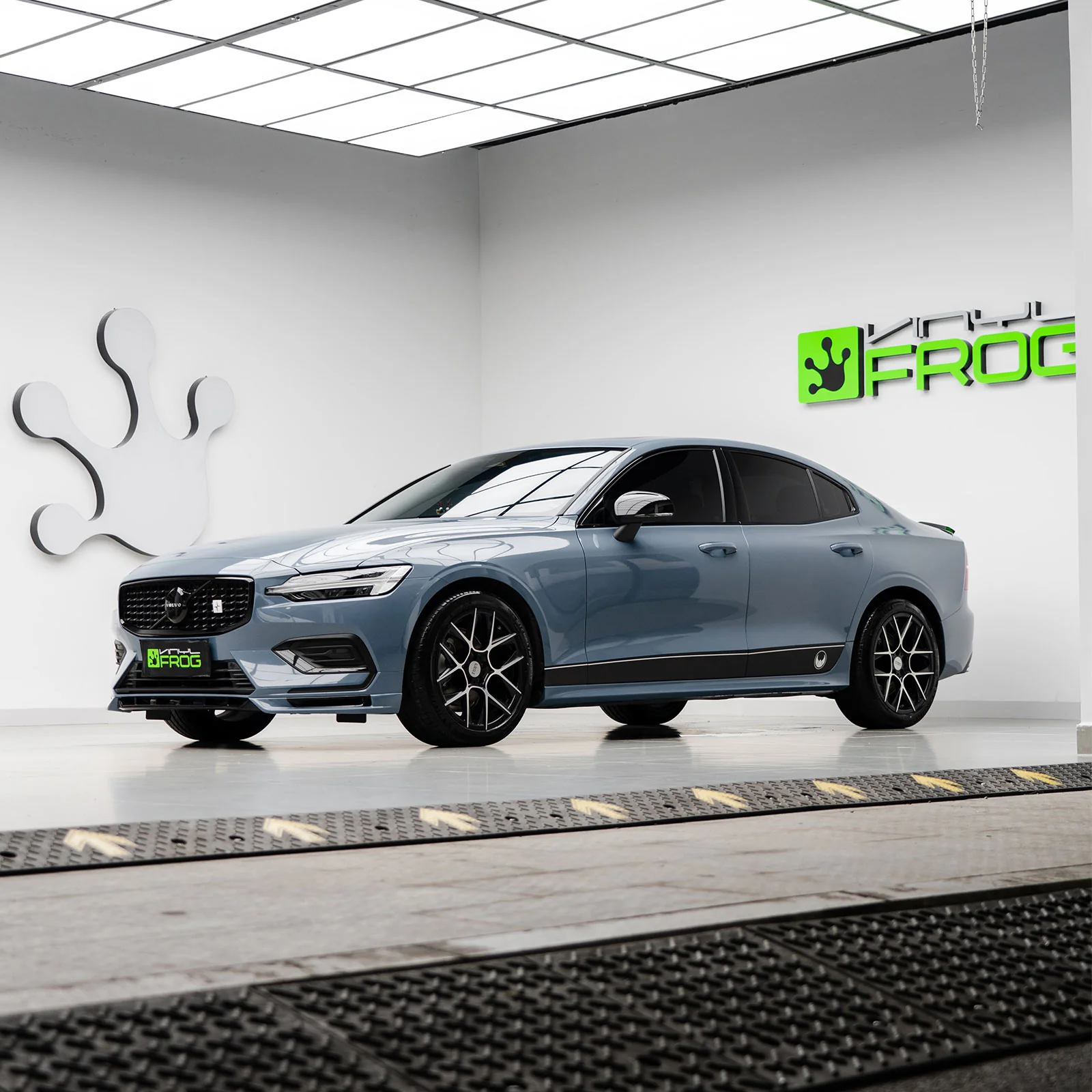 Ultra Gloss China Blue Color PPF (Paint Protection Film) - Image 4